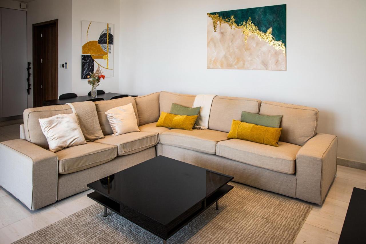 Phaedrus Living: 360 Tower Luxury Flat Apartment Nicosia Exterior photo